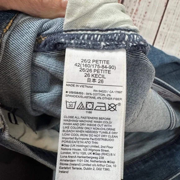 GAP True Skinny Mid Rise Jeans • Size 26/2P • Medium Blue Denim - Picture 4 of 7